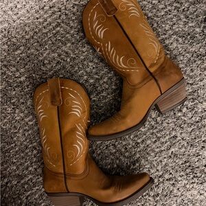 & Other Stories Tan Heeled Boots